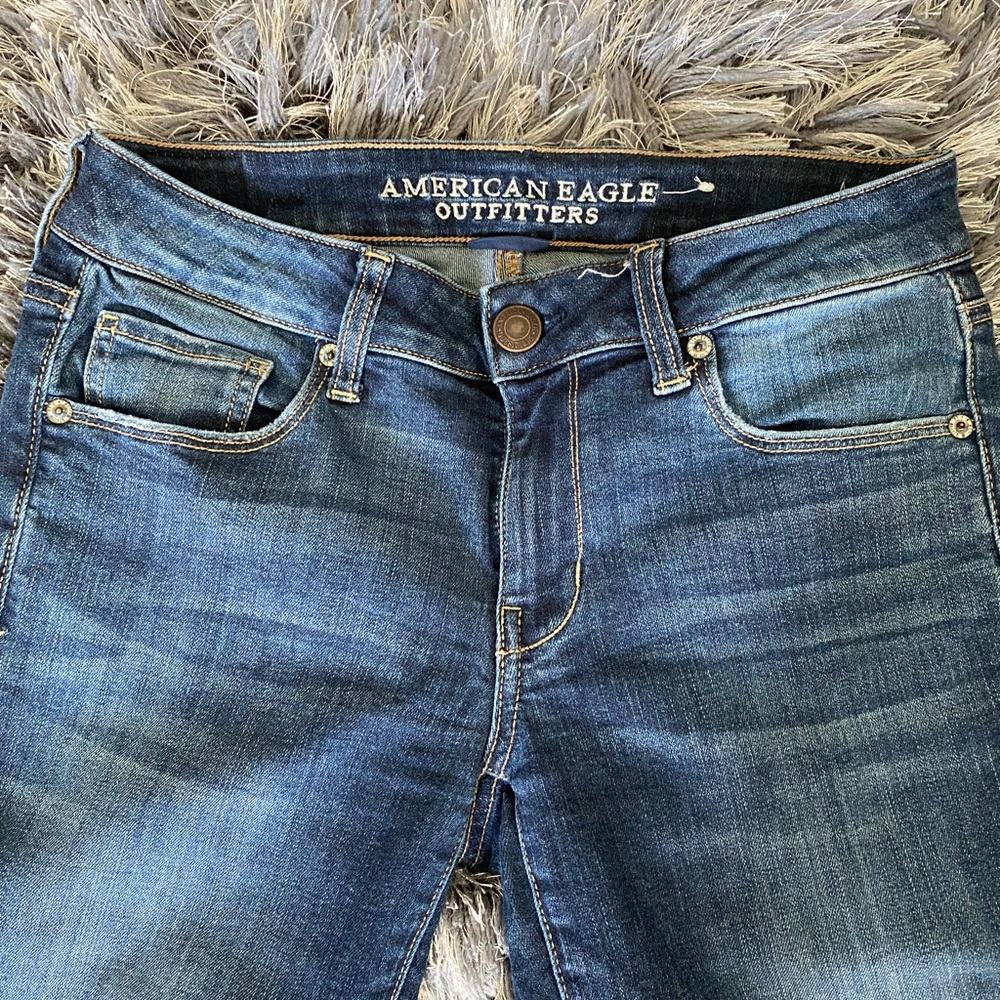 American Eagle skinny short jeans